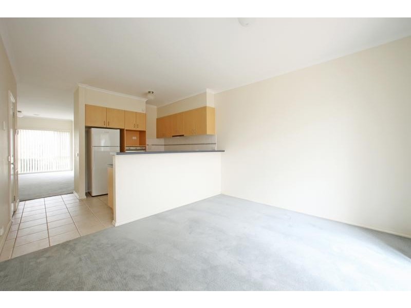 2 St Laurent Rise, Knoxfield VIC 3180
