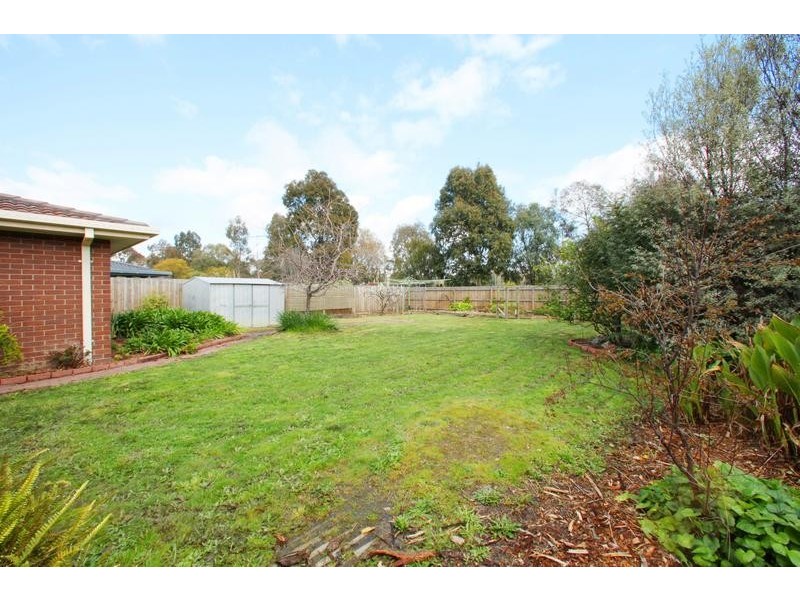 7 Metcalf Crescent, Rowville VIC 3178