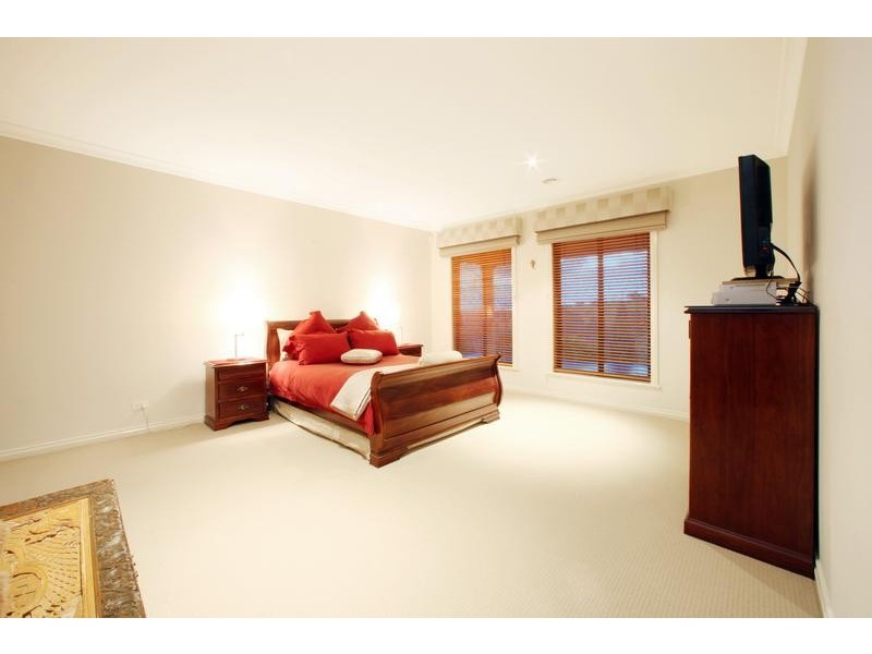21-22 Jarrang Retreat, Narre Warren North VIC 3804