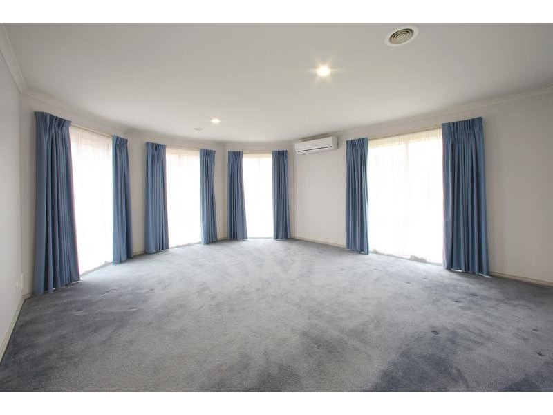 6 Suzana Pl, Rowville VIC 3178