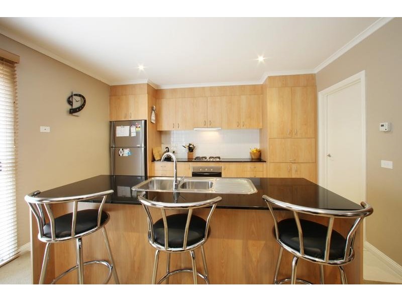 117 Sovereign Manors Crescent, Rowville VIC 3178