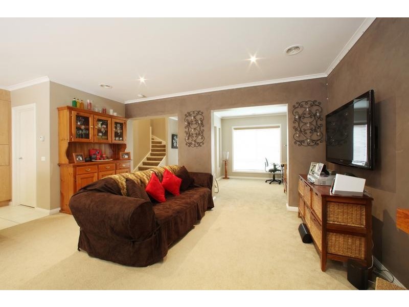 117 Sovereign Manors Crescent, Rowville VIC 3178