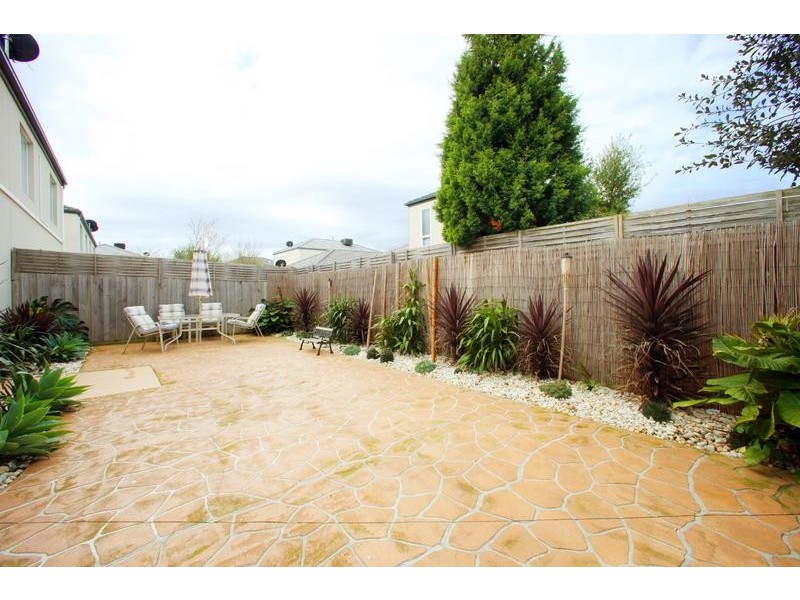 117 Sovereign Manors Crescent, Rowville VIC 3178