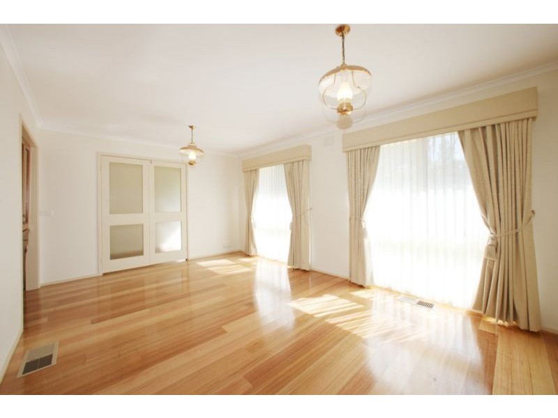 6 Tamboon Drive, Rowville VIC 3178