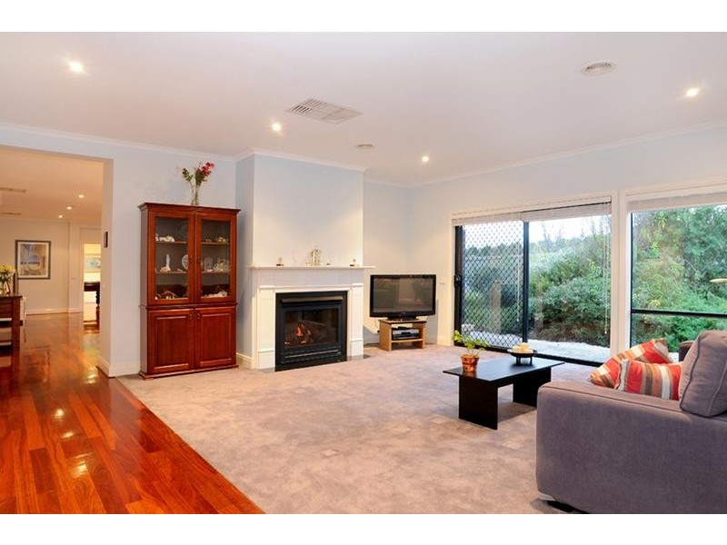 84 Grange Drive, Lysterfield VIC 3156