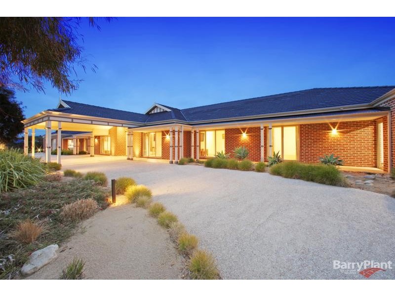 67 Grange Drive, Lysterfield VIC 3156