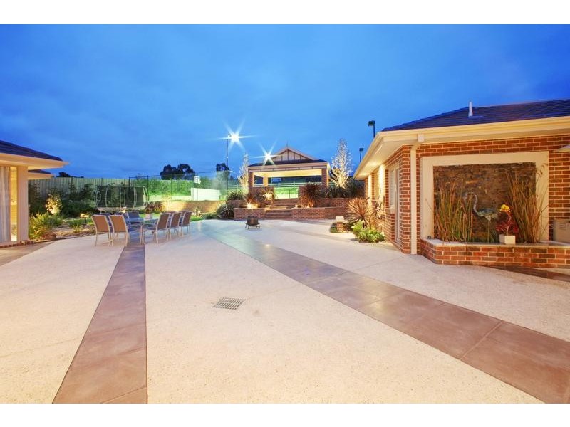 67 Grange Drive, Lysterfield VIC 3156