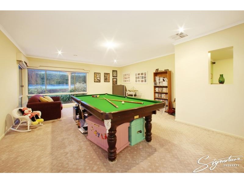 4 Helmsley Avenue, Lysterfield VIC 3156