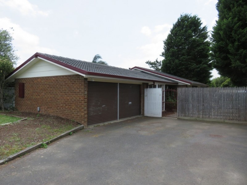 27 Eildon Parade, Rowville VIC 3178