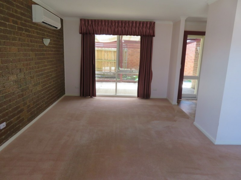 27 Eildon Parade, Rowville VIC 3178