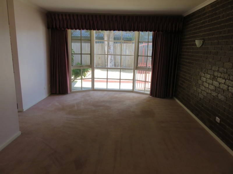 27 Eildon Parade, Rowville VIC 3178