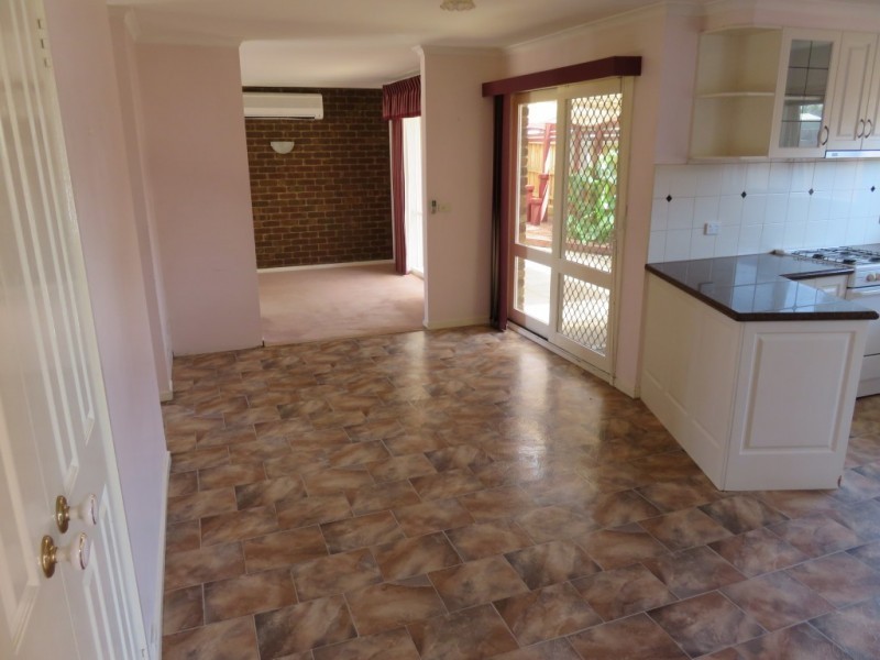 27 Eildon Parade, Rowville VIC 3178