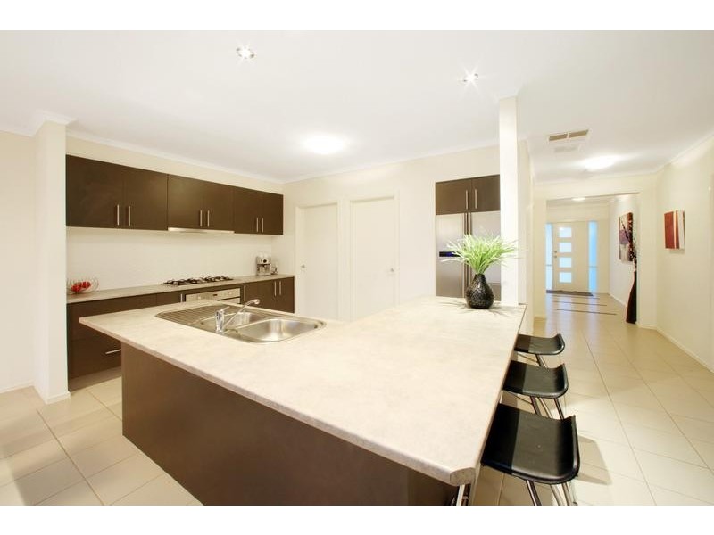 14 Koolamara Boulevard, Ferntree Gully VIC 3156