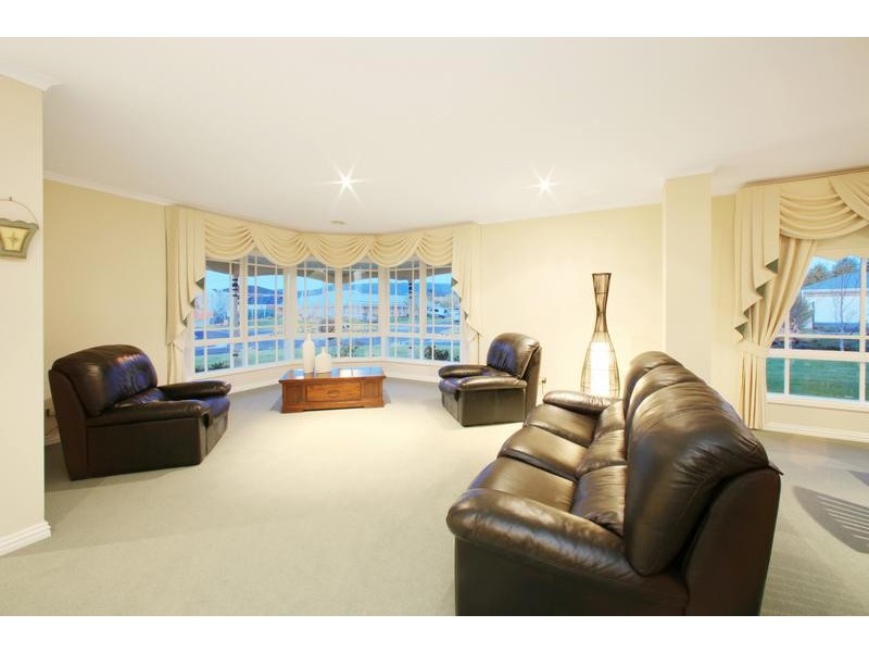 1 Greenbank Court, Lysterfield VIC 3156