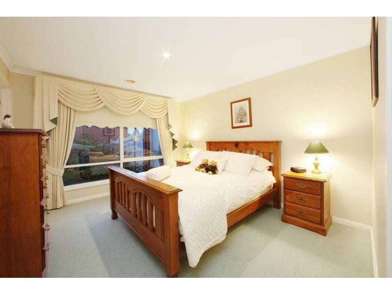 1 Greenbank Court, Lysterfield VIC 3156