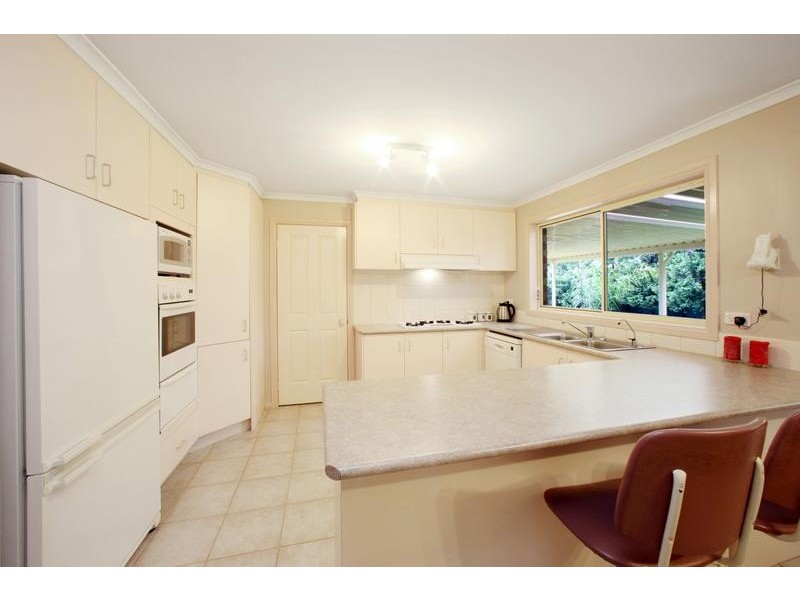 4 Ontario Place, Rowville VIC 3178