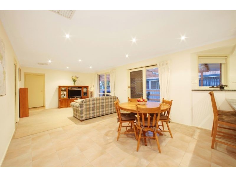 40 Trisha Drive, Rowville VIC 3178