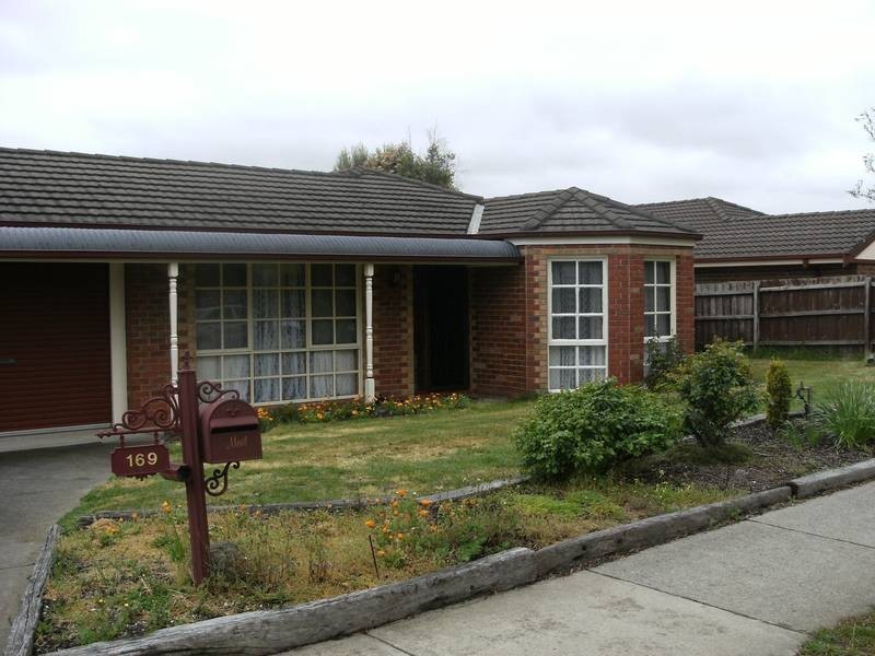 169 Karoo Road, Rowville VIC 3178