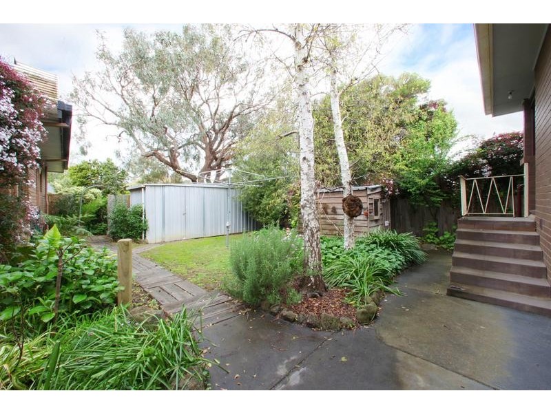 17 Vinen Road, Scoresby VIC 3179