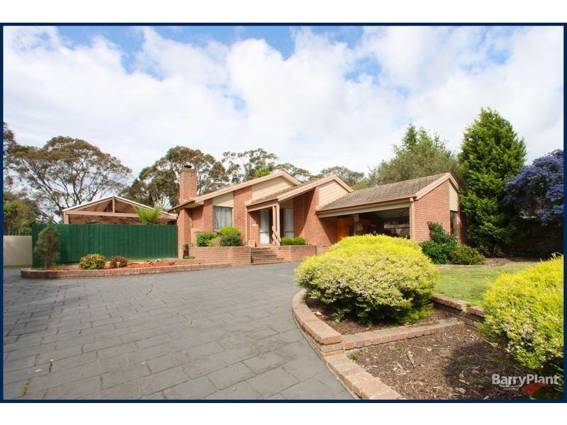 28 Murray Crescent, Rowville VIC 3178
