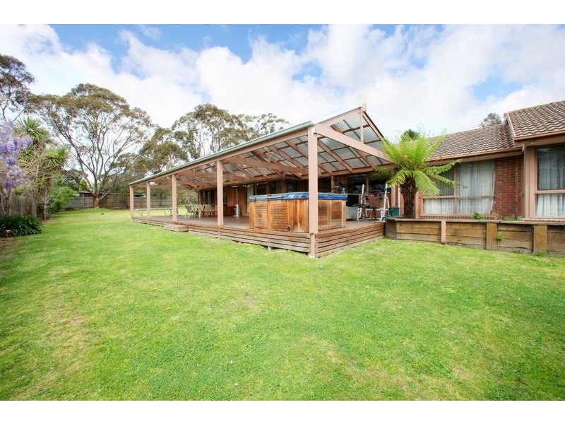 28 Murray Crescent, Rowville VIC 3178