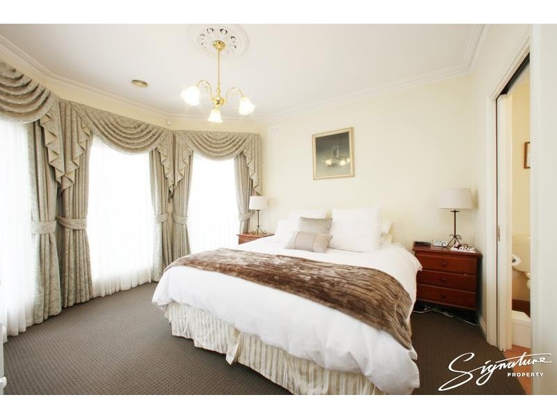 43 Wyandra Way, Rowville VIC 3178