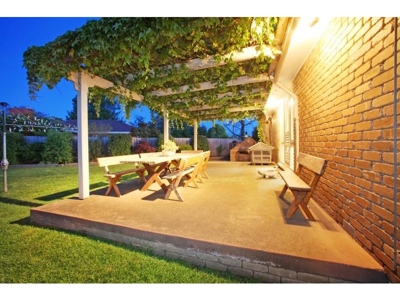 29 Sandra Court, Knoxfield VIC 3180