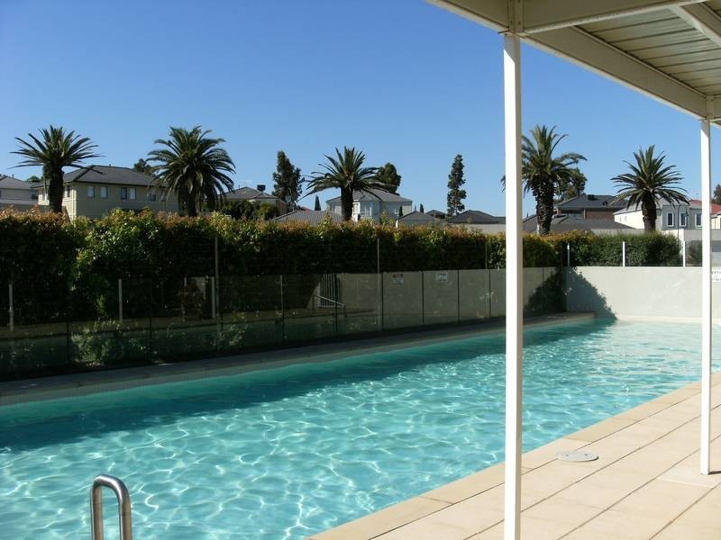 89 Sovereign Manors Crescent, Rowville VIC 3178