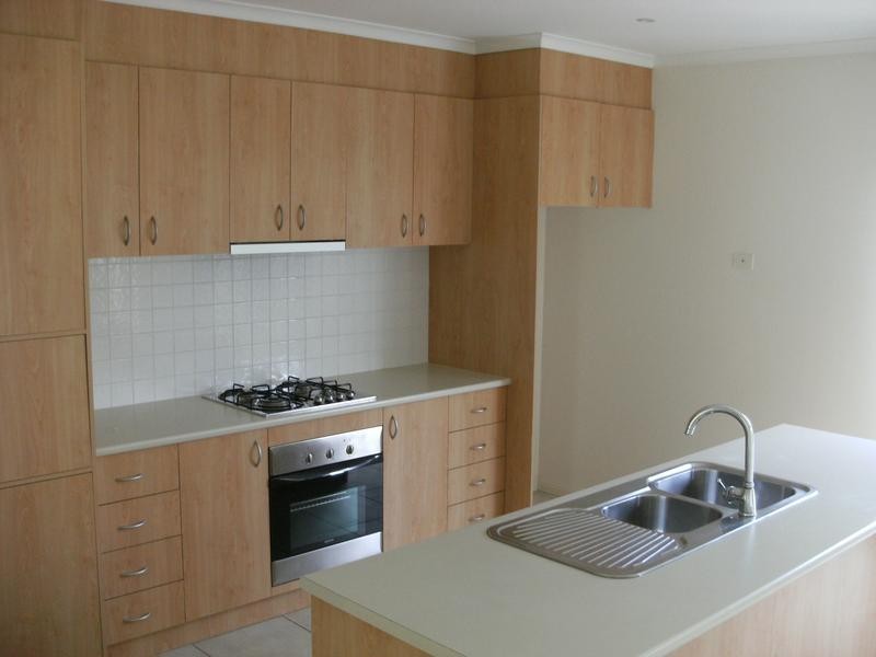 89 Sovereign Manors Crescent, Rowville VIC 3178