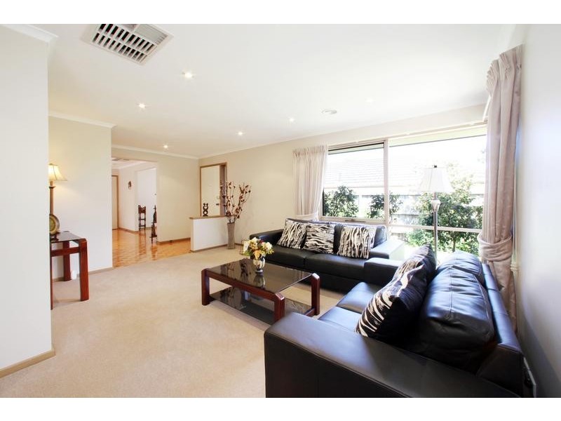 80 Taylors Lane, Rowville VIC 3178