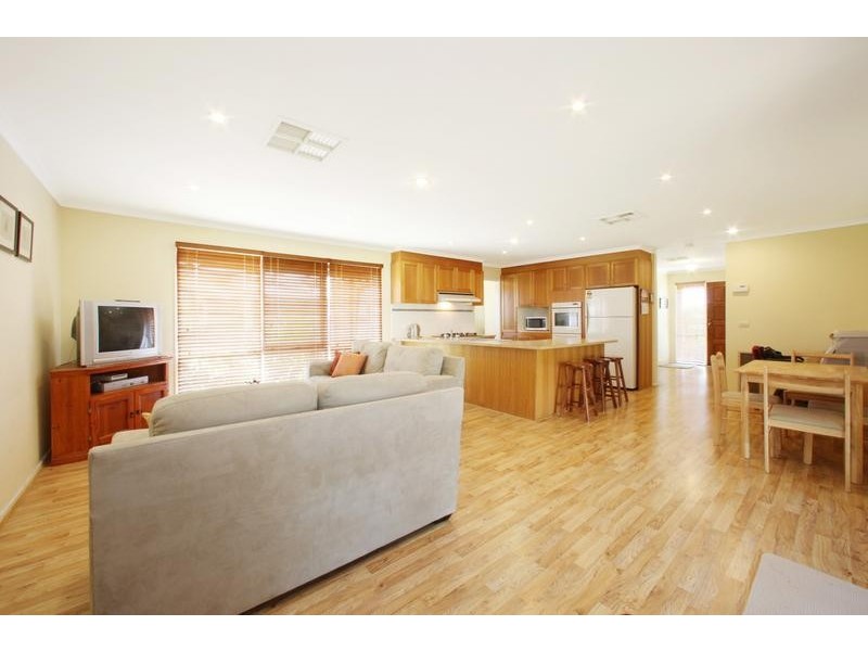 4 Village Court, Rowville VIC 3178