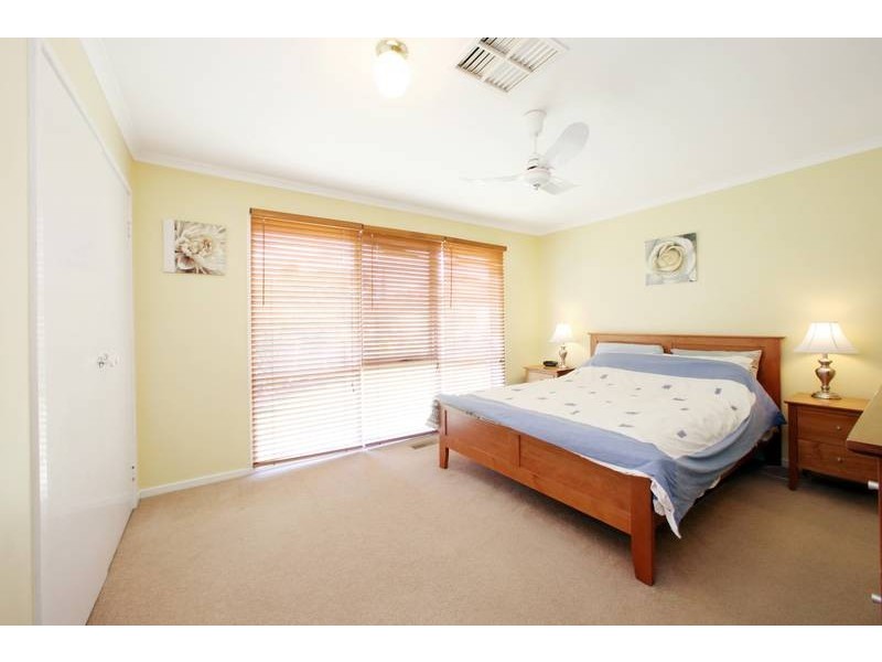 4 Village Court, Rowville VIC 3178