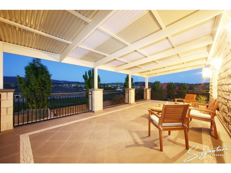 16 Claremont Way, Lysterfield VIC 3156