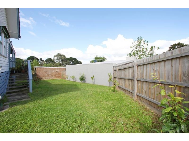 1/122 Glenfern Road, Ferntree Gully VIC 3156