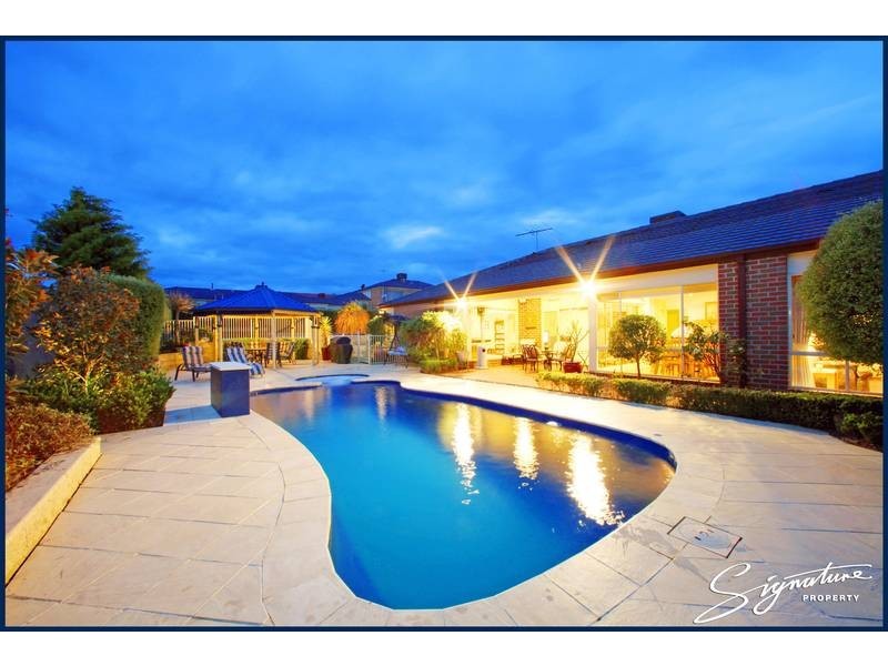 4 Helmsley Avenue, Lysterfield VIC 3156