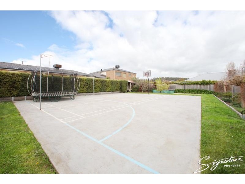 4 Helmsley Avenue, Lysterfield VIC 3156