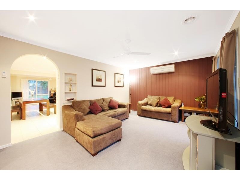 296 Windermere Drive, Ferntree Gully VIC 3156