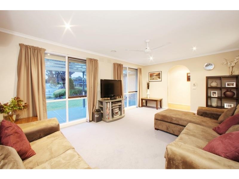 296 Windermere Drive, Ferntree Gully VIC 3156