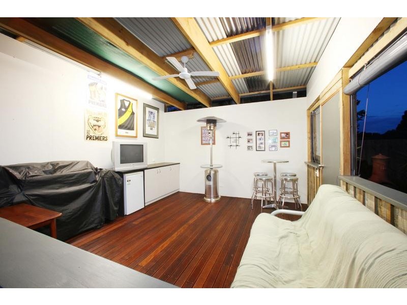 296 Windermere Drive, Ferntree Gully VIC 3156