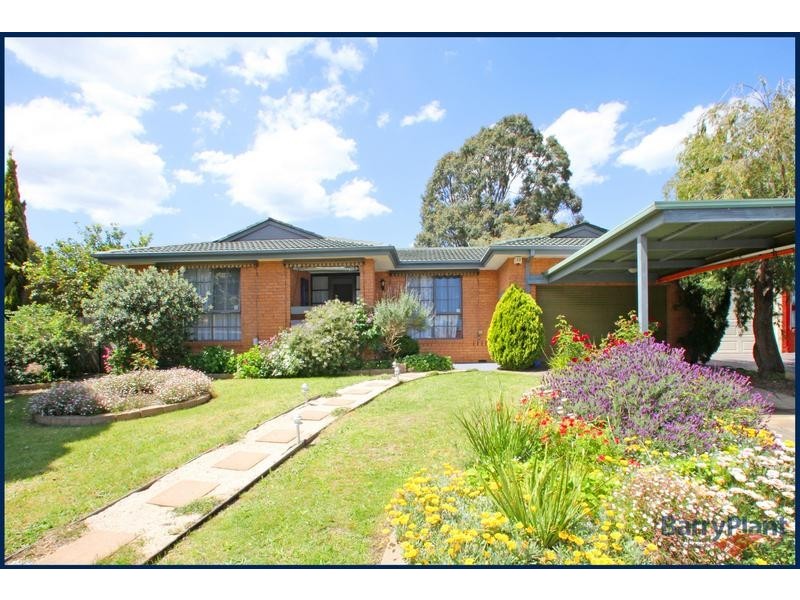 17 Dairy Lane, Ferntree Gully VIC 3156
