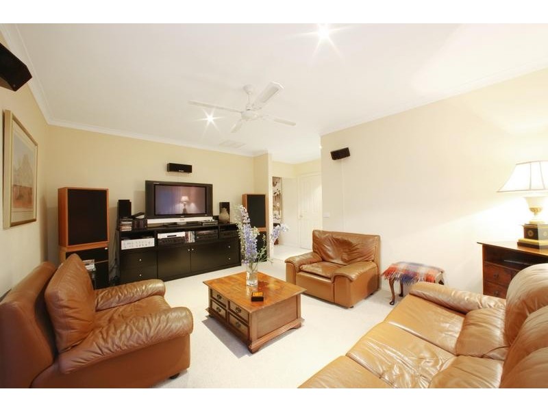 32 Farview Drive, Rowville VIC 3178