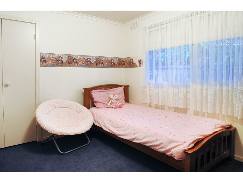 4 Oberwyl Close, Rowville VIC 3178