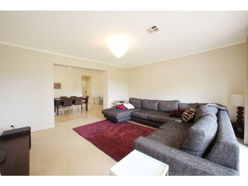 8 Huntingdale Court, Rowville VIC 3178