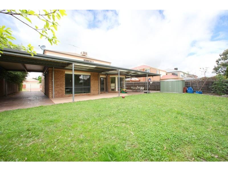 8 Huntingdale Court, Rowville VIC 3178