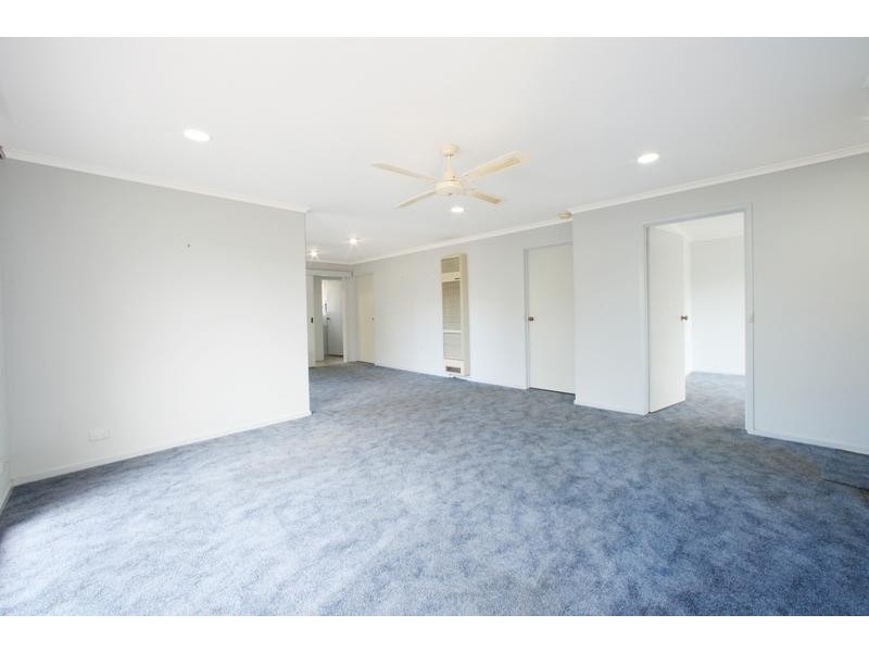 2 Tullaroop Court, Lysterfield VIC 3156