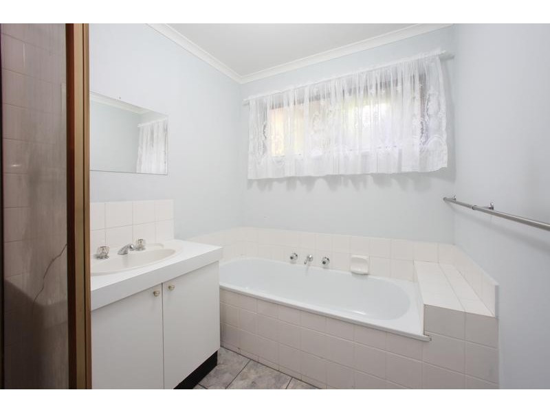 2 Tullaroop Court, Lysterfield VIC 3156