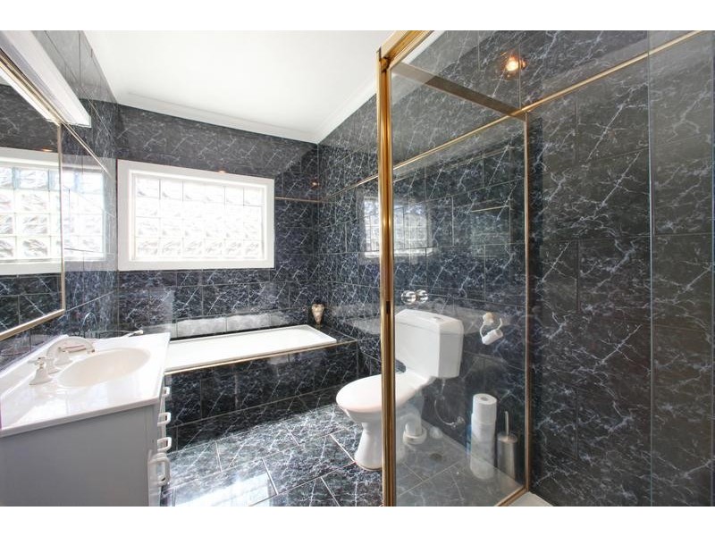 21 Hazelwood Road, Boronia VIC 3155