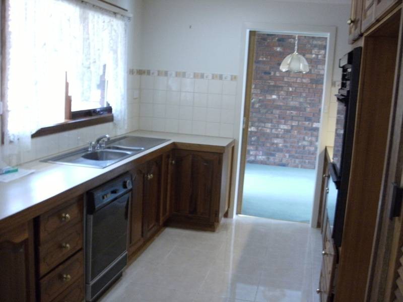 14 Chirnside Road, Berwick VIC 3806