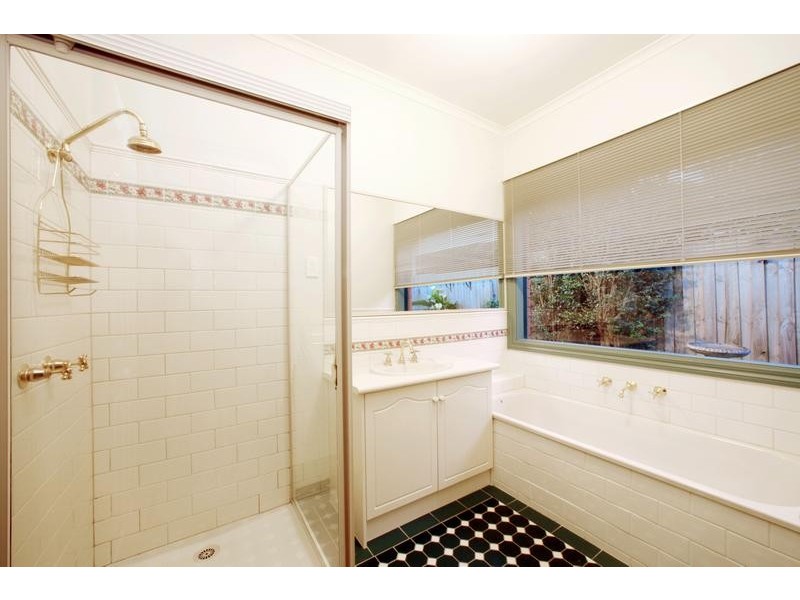 11 Ashbee Court, Rowville VIC 3178