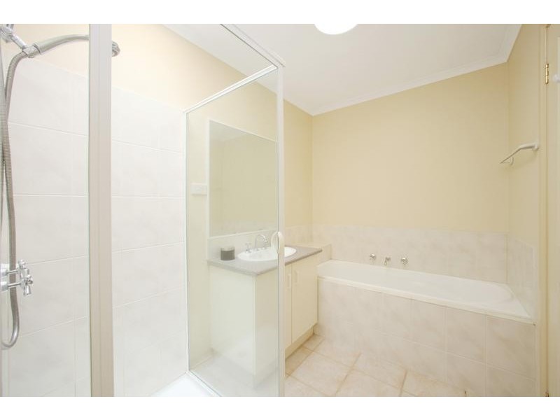 2/8 Bergins Road, Rowville VIC 3178